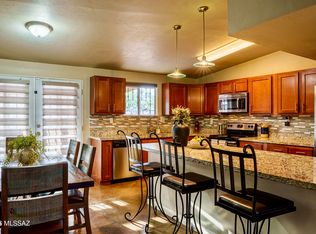 3022 S Oberon Rd, Tucson, AZ 85713