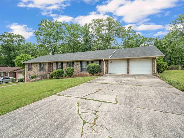 807 Canterbury Dr, Bessemer, AL 35022