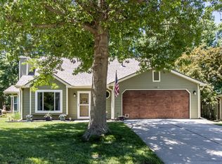 309 Stetson Cir, Lawrence, KS 66049