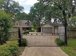 100 Tony Ln, Huntsville, TX 77320