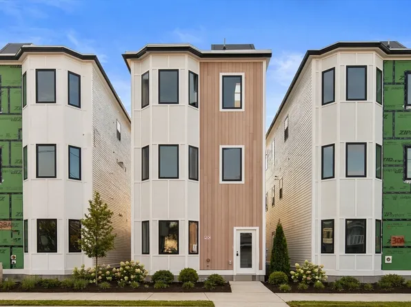 30 Swan Ave #Penthouse 1, Boston, MA 02128