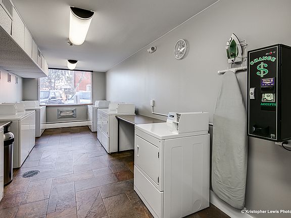4th image of 101 N Grant St #202
