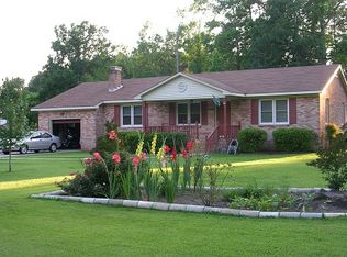 1180 Scenic Dr, Williamston, NC 27892