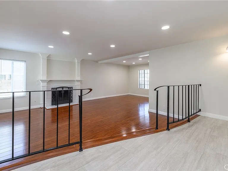 21786 Santaquin Dr — Photo 2
