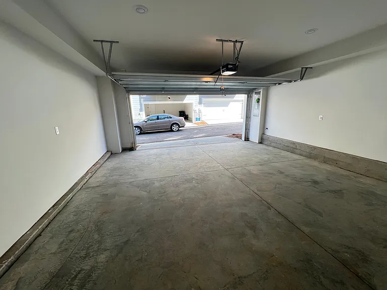2027 Tears Ln — Photo 7