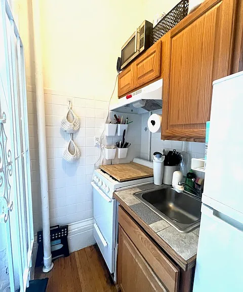 58 S Russell St #2 — Photo 5