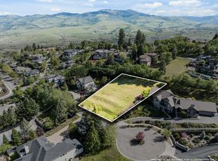 168 Sunnyview Dr, Ashland, OR 97520