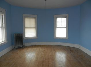 30 Pattison St APT 3, Worcester, MA 01604