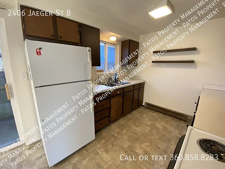 2406 Jaeger St #B — Photo 7