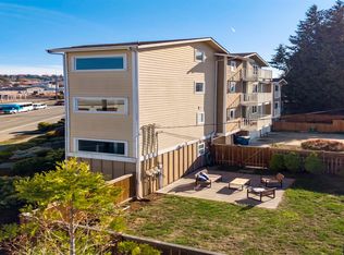 3449 Gilman Avenue W, Seattle, WA 98199