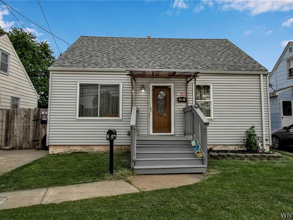 1st image of 28 Clayton St