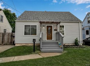 28 Clayton St, Buffalo, NY 14207