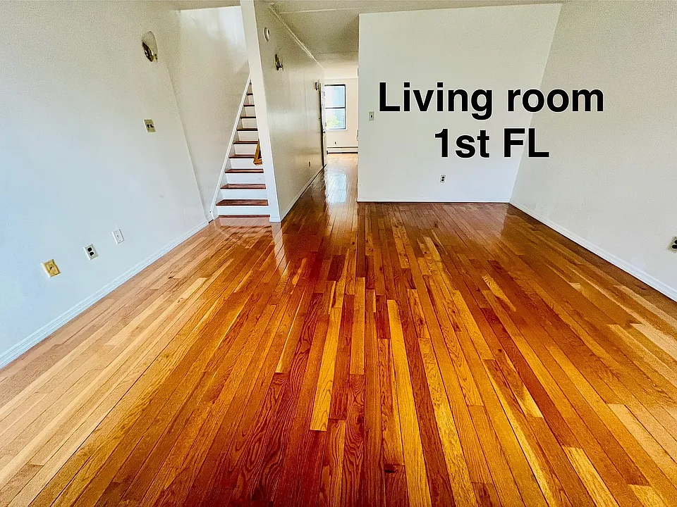 265 W 121st St #2