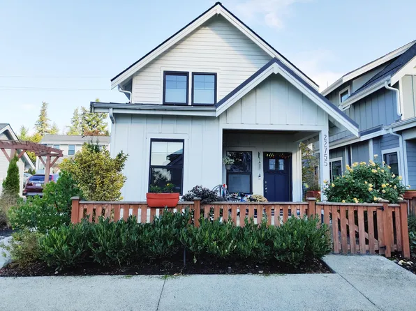 22755 SE 14th Ct #8, Sammamish, WA 98075