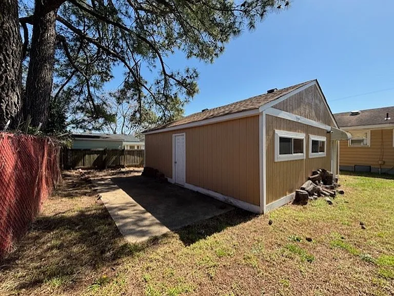 1407 Kay Ave — Photo 10