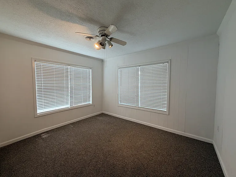 5030 Bonner Dr — Photo 14