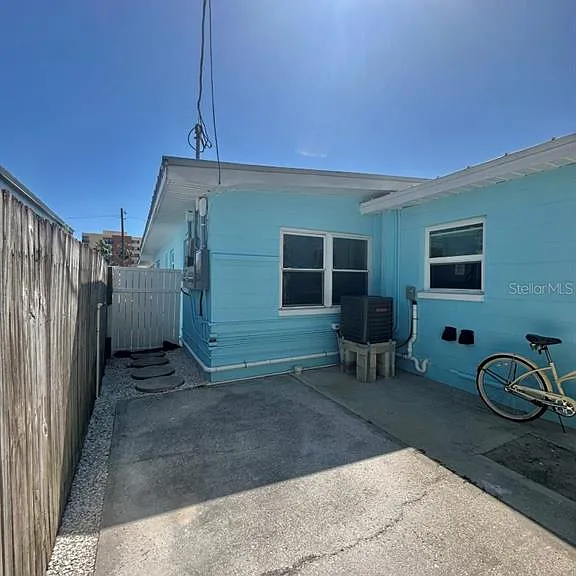 14147 Palm St #2 — Photo 23