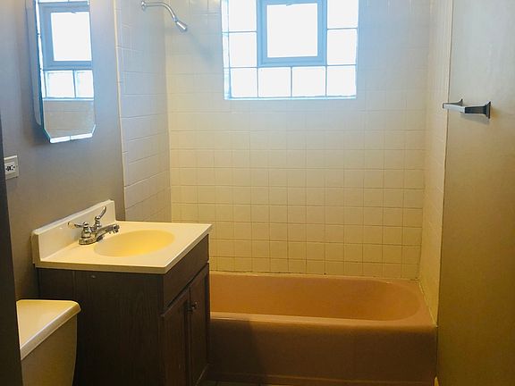 5th image of 1238 Elgin Ave #2NE