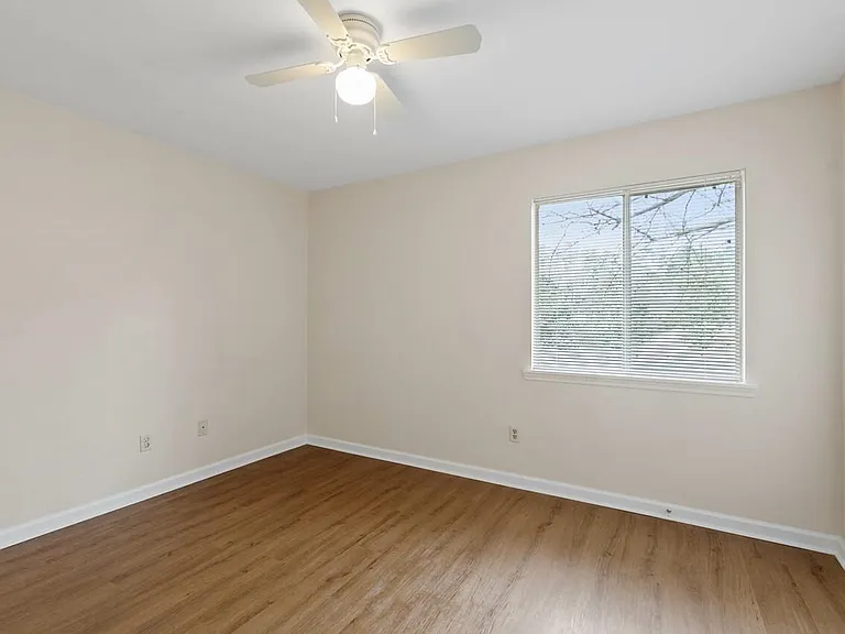 2188 Claremont Ln #A — Photo 21