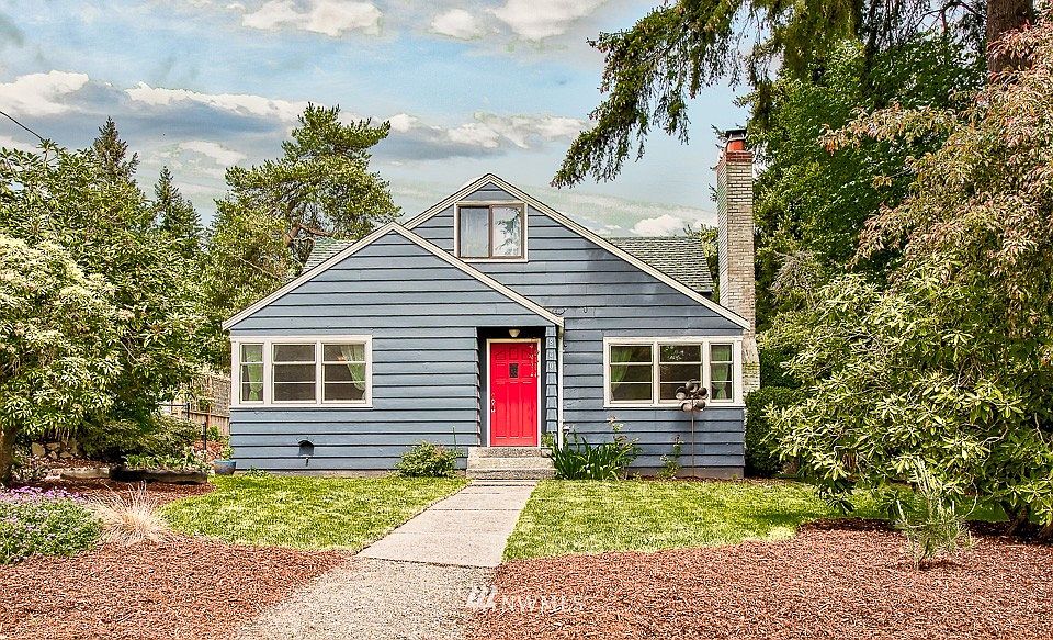 1st image of 830 NE 125th Street