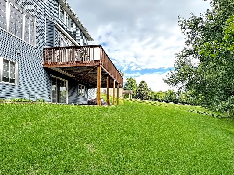 1839 Valley Ridge Trl S — Photo 35
