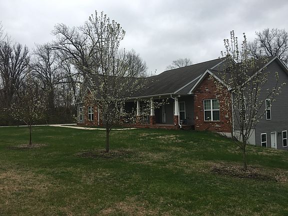 3rd image of 156 Saint Clair Dr