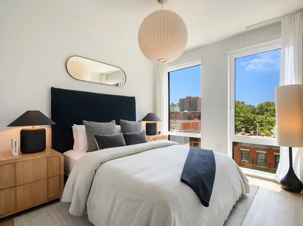 1042 Atlantic Avenue image 2 of 33