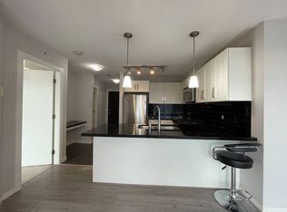 2133 Douglas Rd #207, Burnaby, BC V5C 0E9