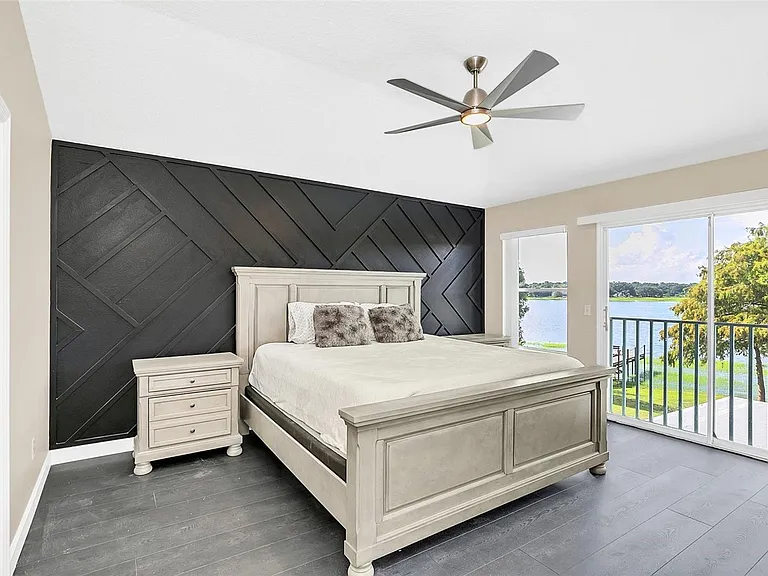 7221 Bay Club Way — Photo 18