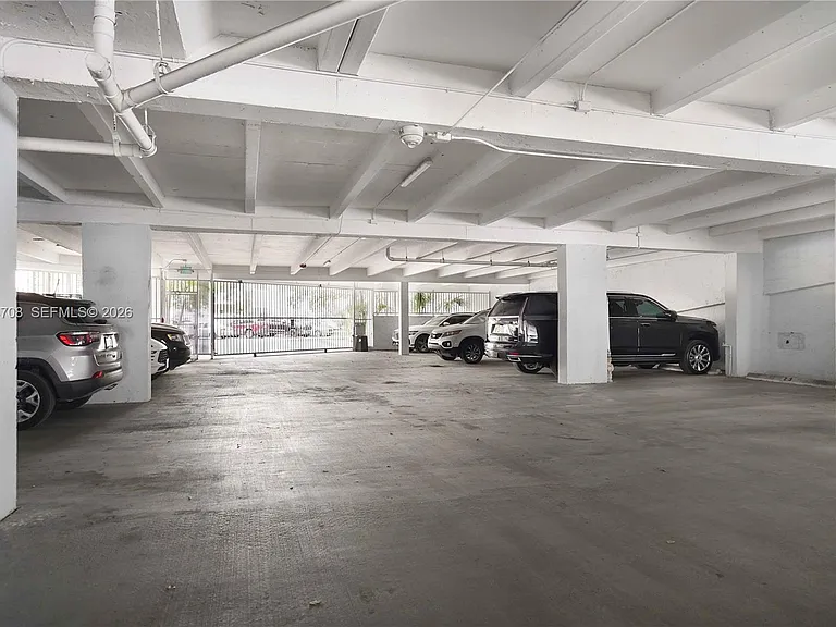 6900 Bay Dr #3H — Photo 29