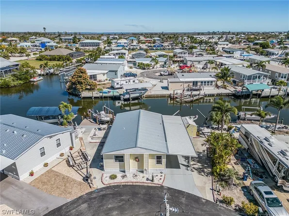 3106 Bounty Ln, Saint James City, FL 33956