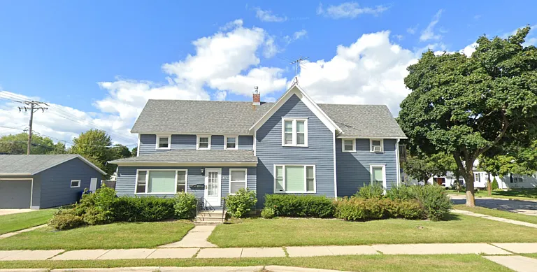 921 Chicago St — Photo 2