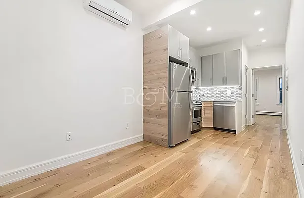 Rented by Brick&Mortar | media 9