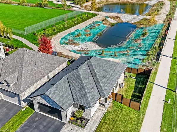 30 Whiting Dr, Brant, ON N3L 0H3