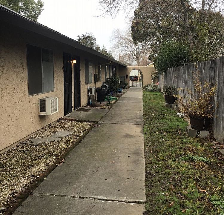 2nd image of 2912 Del Paso Blvd APT 4