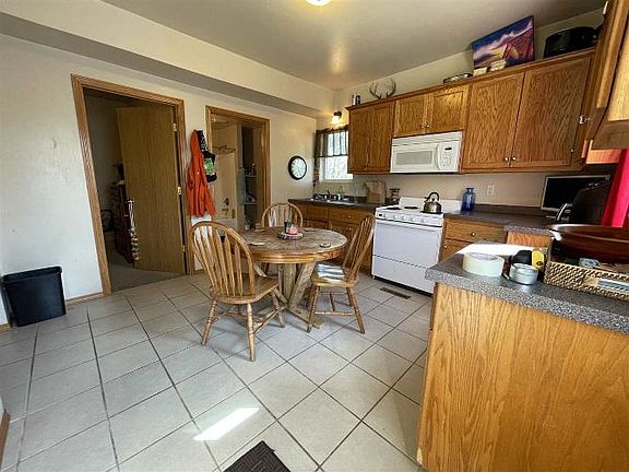 4th image of 234 N 6th St