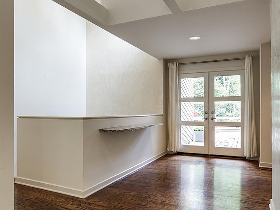 4th image of 204 Harpeth Wood Dr