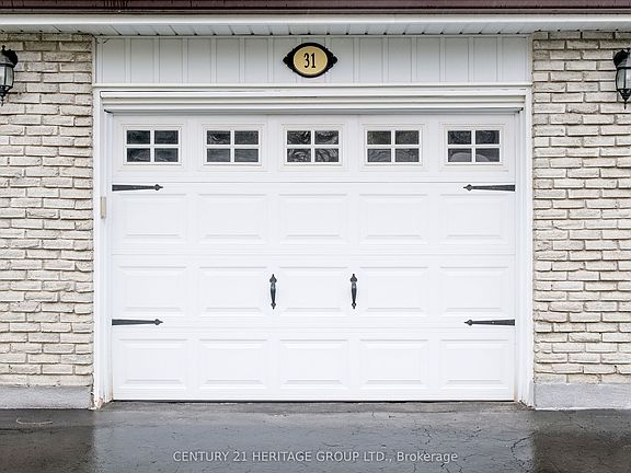 3rd image of 31 McCague Cres