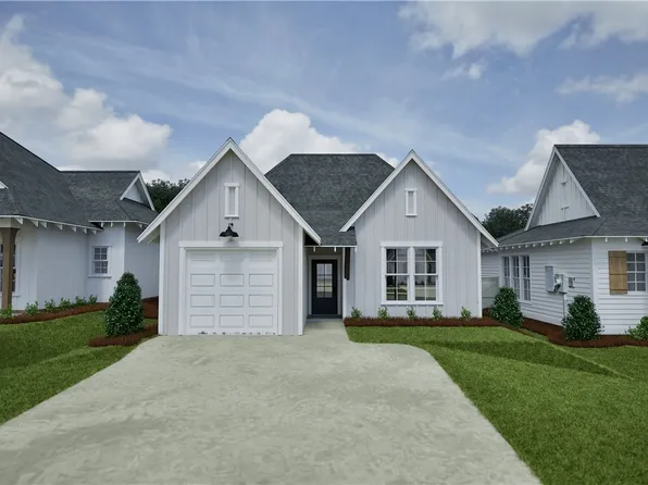 123 Woodland St, Opelika, AL 36801