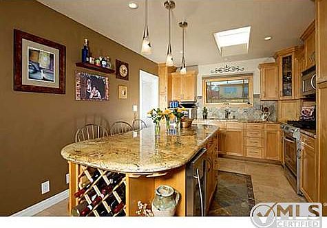 4th image of 1825 Tustin St