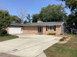 1518 Elm St, Albert Lea, MN 56007