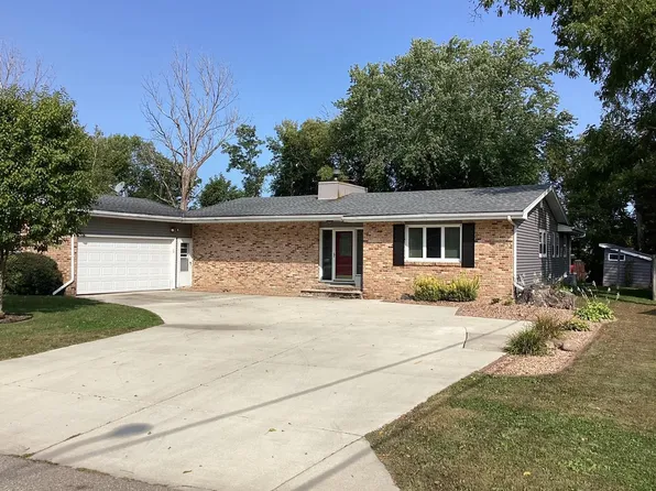 1518 Elm St, Albert Lea, MN 56007