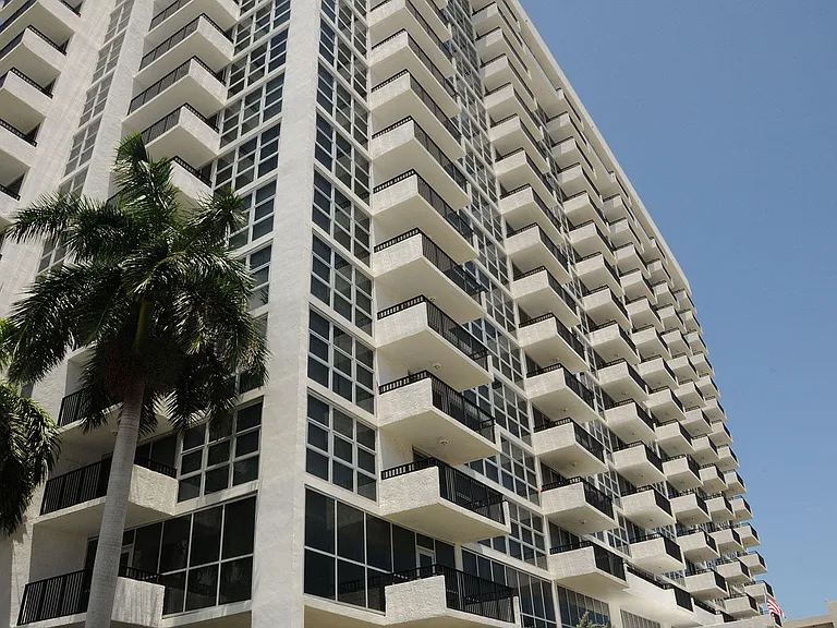 525 N Ocean Blvd #1120 — Photo 21