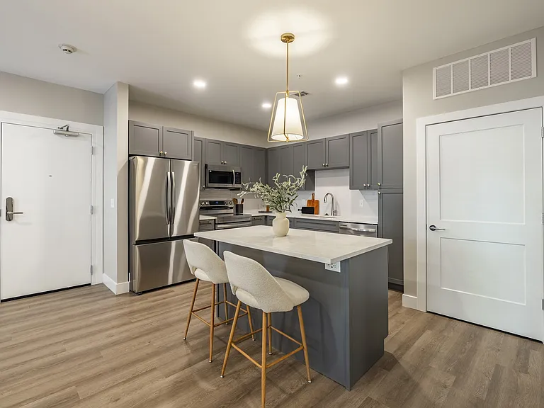 1145 Nichols Rd — Photo 4