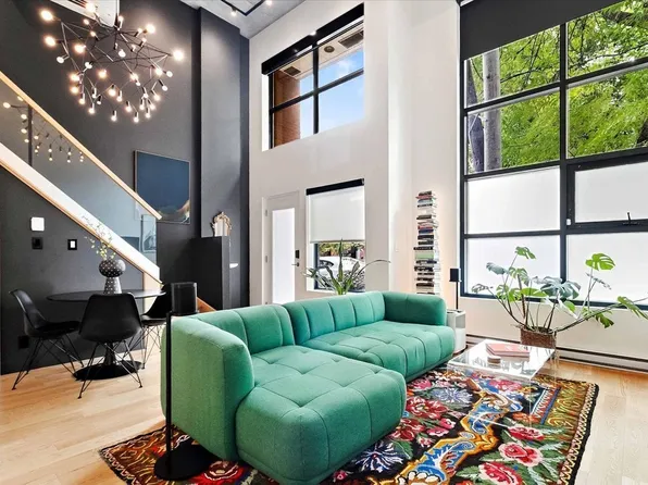 2625 Rue Augustin Cyn, Montreal, QC H3K 1E2
