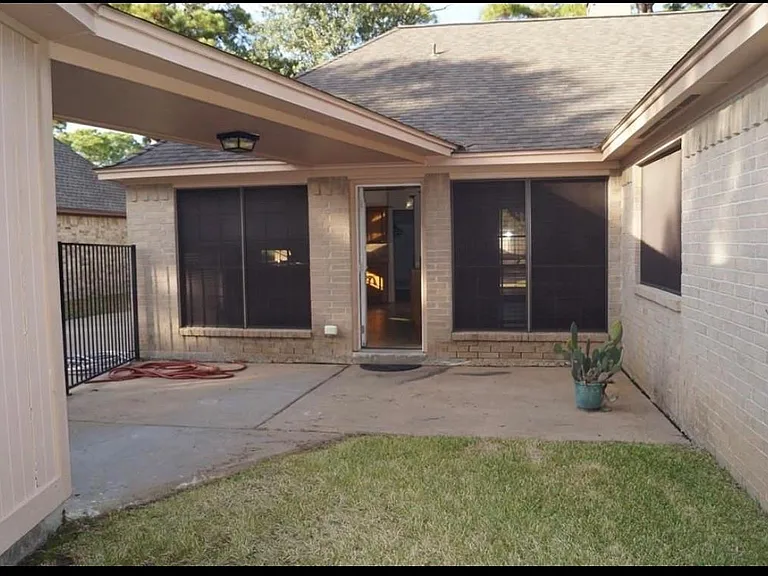 22527 Wildwood Grove Dr — Photo 24