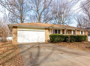1143 E Greenwood St, Springfield, MO 65807