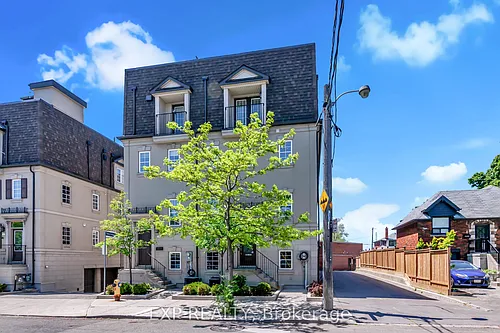 2 A Fairleigh Cres #B Photo 1