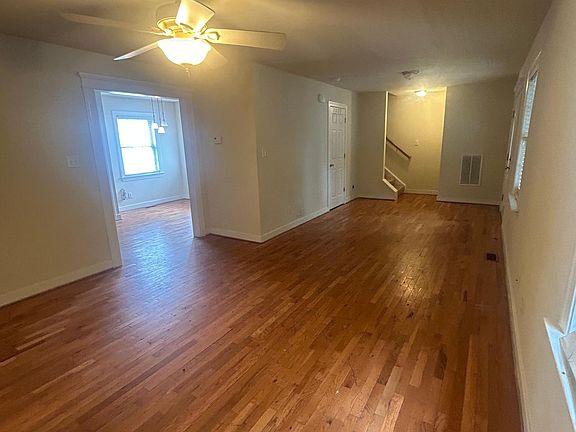 4th image of 1626 Parkwood Ave