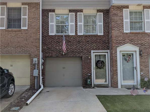 313 Tyler Dr, Pittsburgh, PA 15236